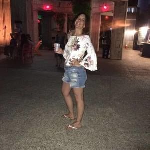 Meet your Posher, Kelly